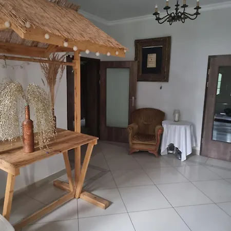 Palac Ogartowo Guest house *